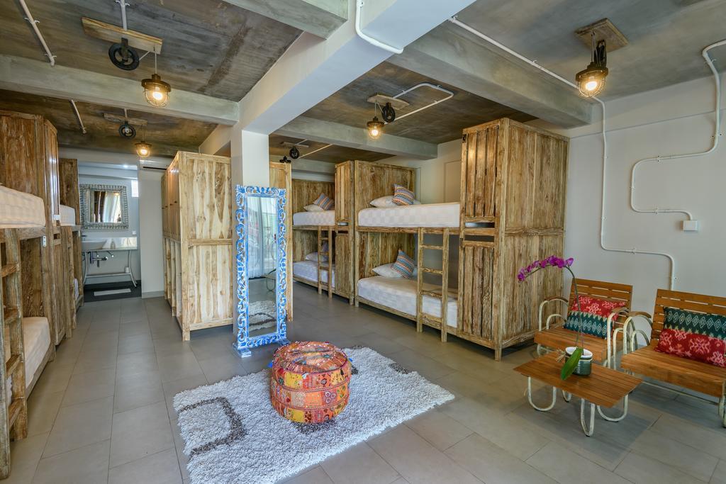 Base Guest House Canggu Exterior foto